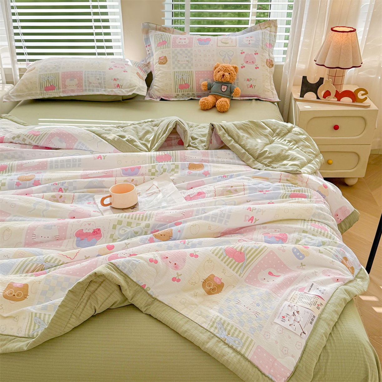 91家纺网 家纺一手货源 找家纺 西域种棉人·千百笠 2026新款A类新疆棉花夏凉被加宽包边水洗棉卡通印花吸湿透气棉花夏被空调被 云感甜品乐园