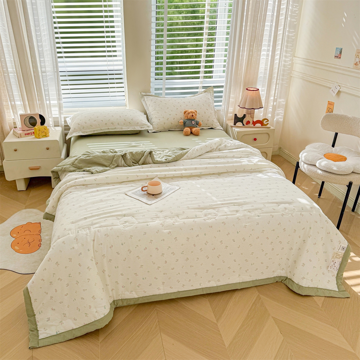 91家纺网 家纺一手货源 找家纺 西域种棉人·千百笠 2026新款A类新疆棉花夏凉被加宽包边水洗棉卡通印花吸湿透气棉花夏被空调被 云感小繁花