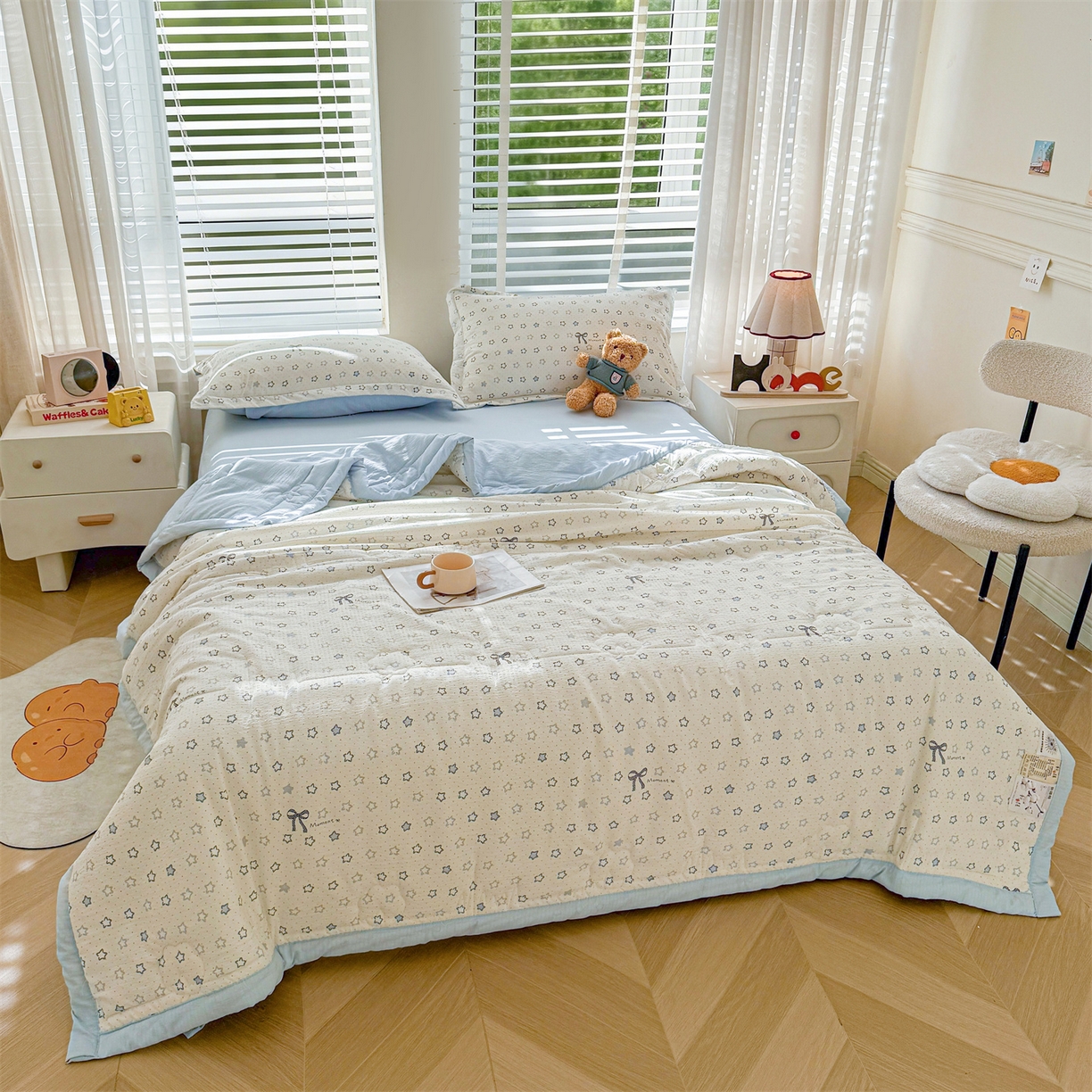 91家纺网 家纺一手货源 找家纺 西域种棉人·千百笠 2026新款A类新疆棉花夏凉被加宽包边水洗棉卡通印花吸湿透气棉花夏被空调被 云感星星