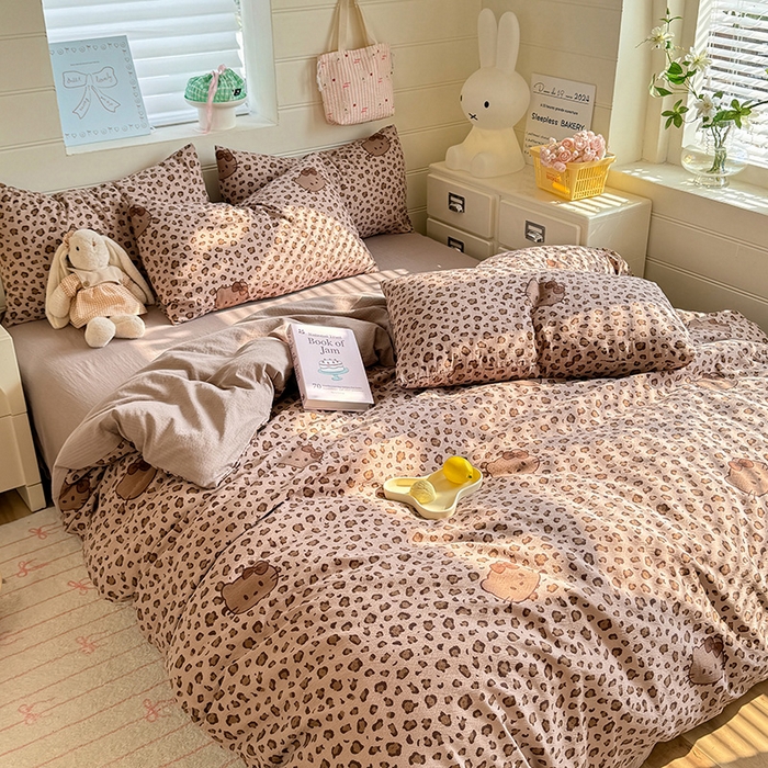 91家纺网 家纺一手货源 找家纺 九诺家纺 2026新款丝柔棉加厚小清新印花四件套-甜心 甜心-豹纹KT