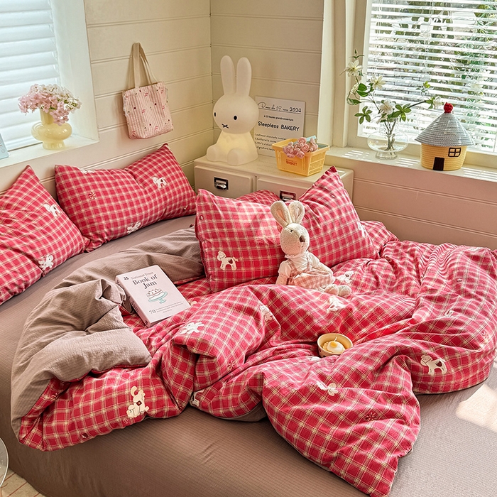 91家纺网 家纺一手货源 找家纺 九诺家纺 2026新款丝柔棉加厚小清新印花四件套-甜心 甜心-幸福飞马