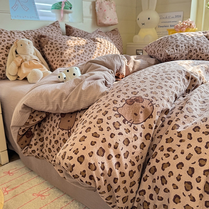 91家纺网 家纺一手货源 找家纺 九诺家纺 2026新款丝柔棉加厚小清新印花四件套-甜心 甜心-豹纹KT