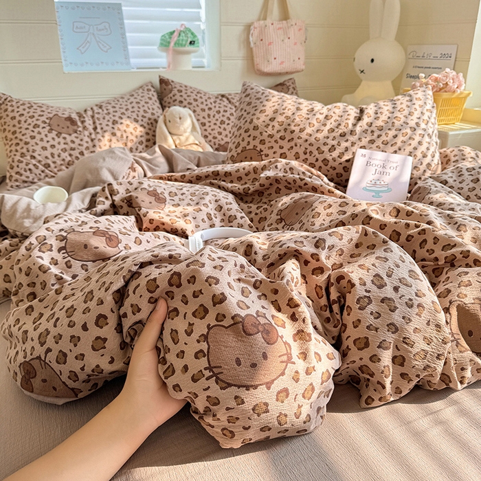 91家纺网 家纺一手货源 找家纺 九诺家纺 2026新款丝柔棉加厚小清新印花四件套-甜心 甜心-豹纹KT