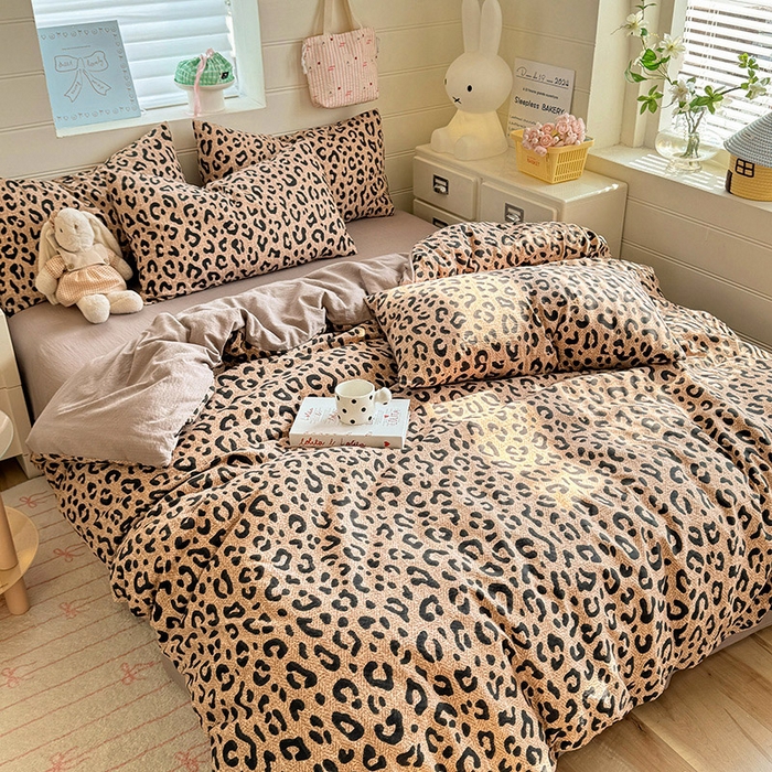 91家纺网 家纺一手货源 找家纺 九诺家纺 2026新款丝柔棉加厚小清新印花四件套-甜心 甜心-皇家豹纹