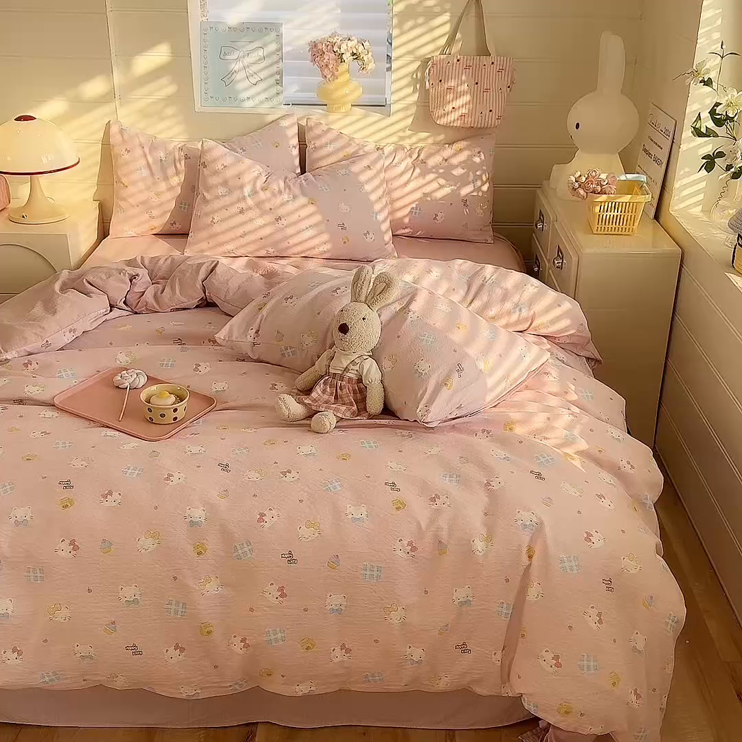 91家纺网 家纺一手货源 找家纺 九诺家纺 2026新款丝柔棉加厚小清新印花四件套-甜心 甜心-圣代甜猫粉