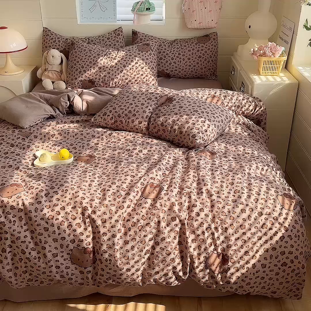 91家纺网 家纺一手货源 找家纺 九诺家纺 2026新款丝柔棉加厚小清新印花四件套-甜心 甜心-豹纹KT