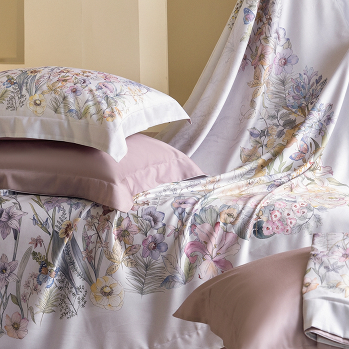 91家纺网 家纺一手货源 找家纺 时亿家居 2026新款大版莱赛尔天丝印花四件套 苏芸 粉