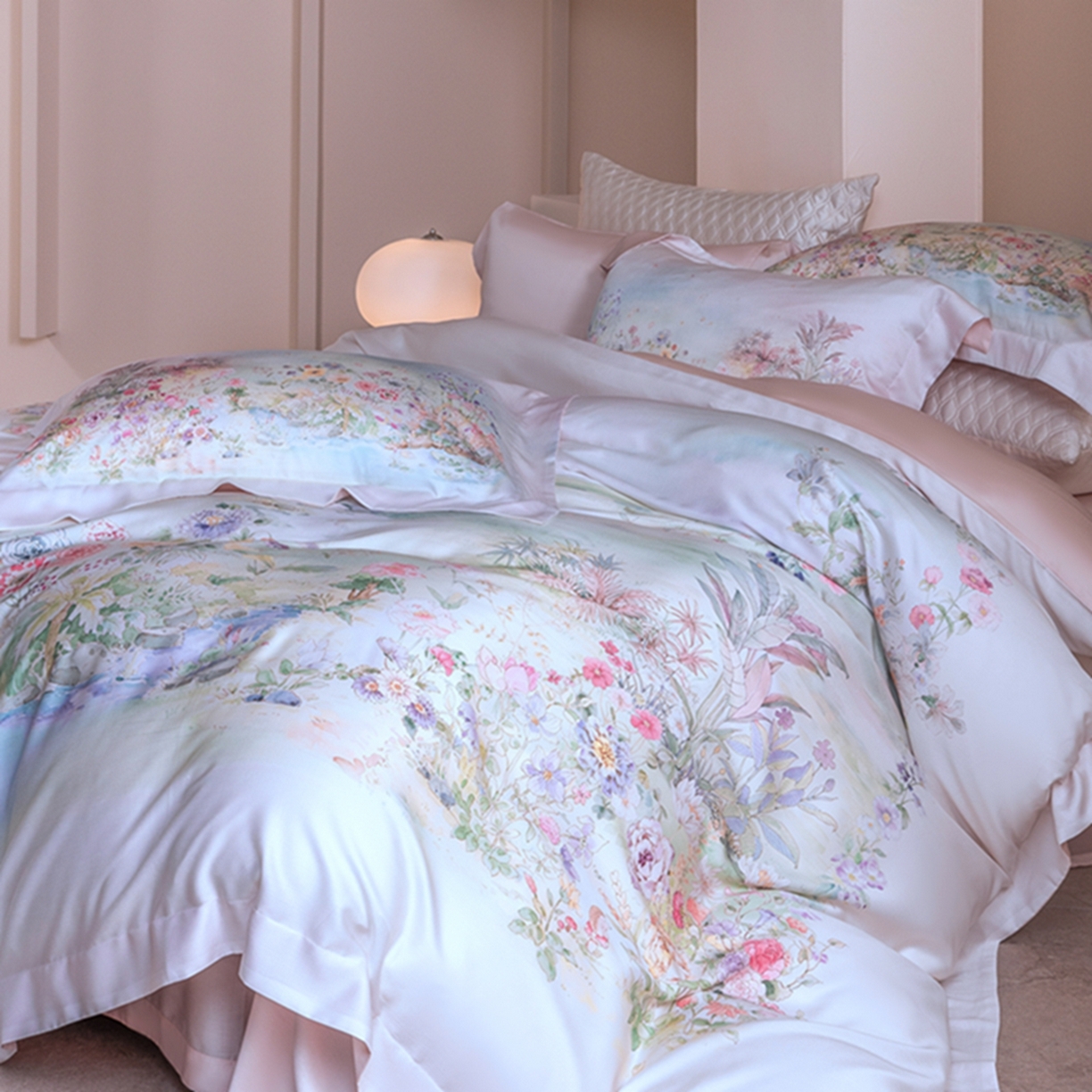 91家纺网 家纺一手货源 找家纺 时亿家居 2026新款大版莱赛尔天丝印花四件套 夏怡花园 粉绿