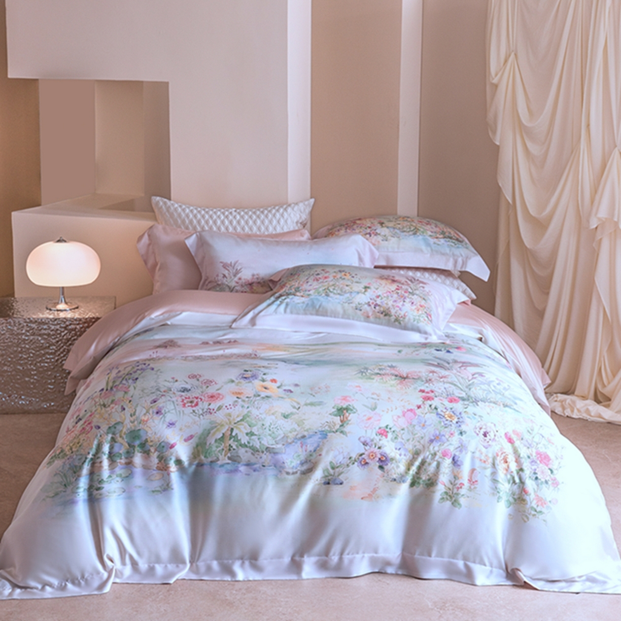 91家纺网 家纺一手货源 找家纺 时亿家居 2026新款大版莱赛尔天丝印花四件套 夏怡花园 粉绿