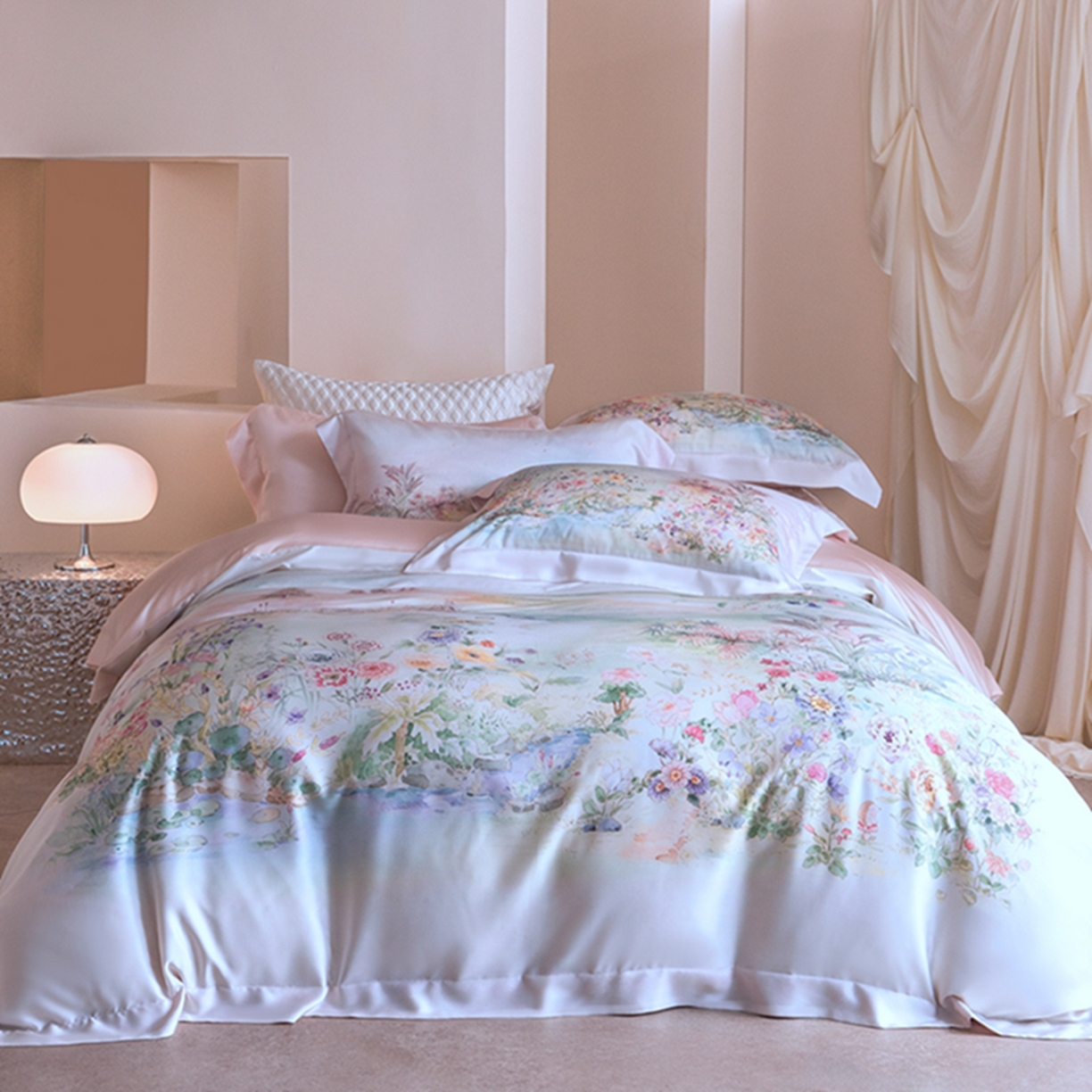 91家纺网 家纺一手货源 找家纺 时亿家居 2026新款大版莱赛尔天丝印花四件套 夏怡花园 粉绿