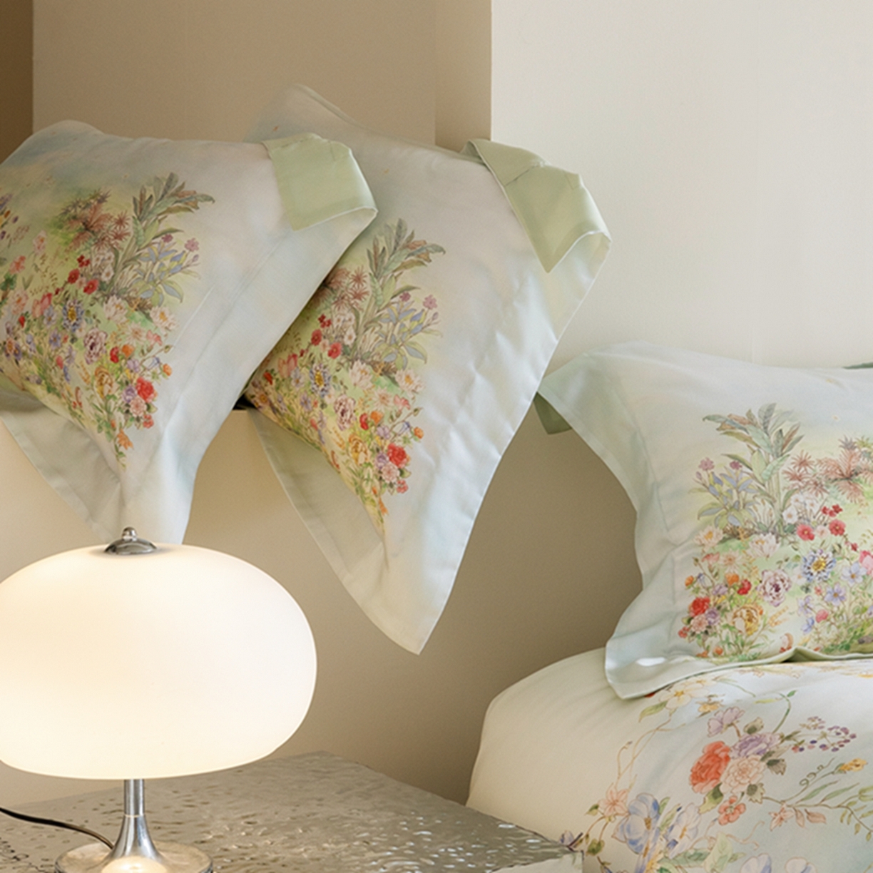 91家纺网 家纺一手货源 找家纺 时亿家居 2026新款大版莱赛尔天丝印花四件套 夏怡花园 黄绿