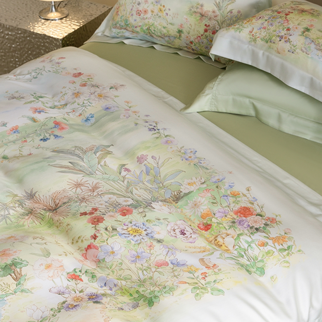 91家纺网 家纺一手货源 找家纺 时亿家居 2026新款大版莱赛尔天丝印花四件套 夏怡花园 黄绿