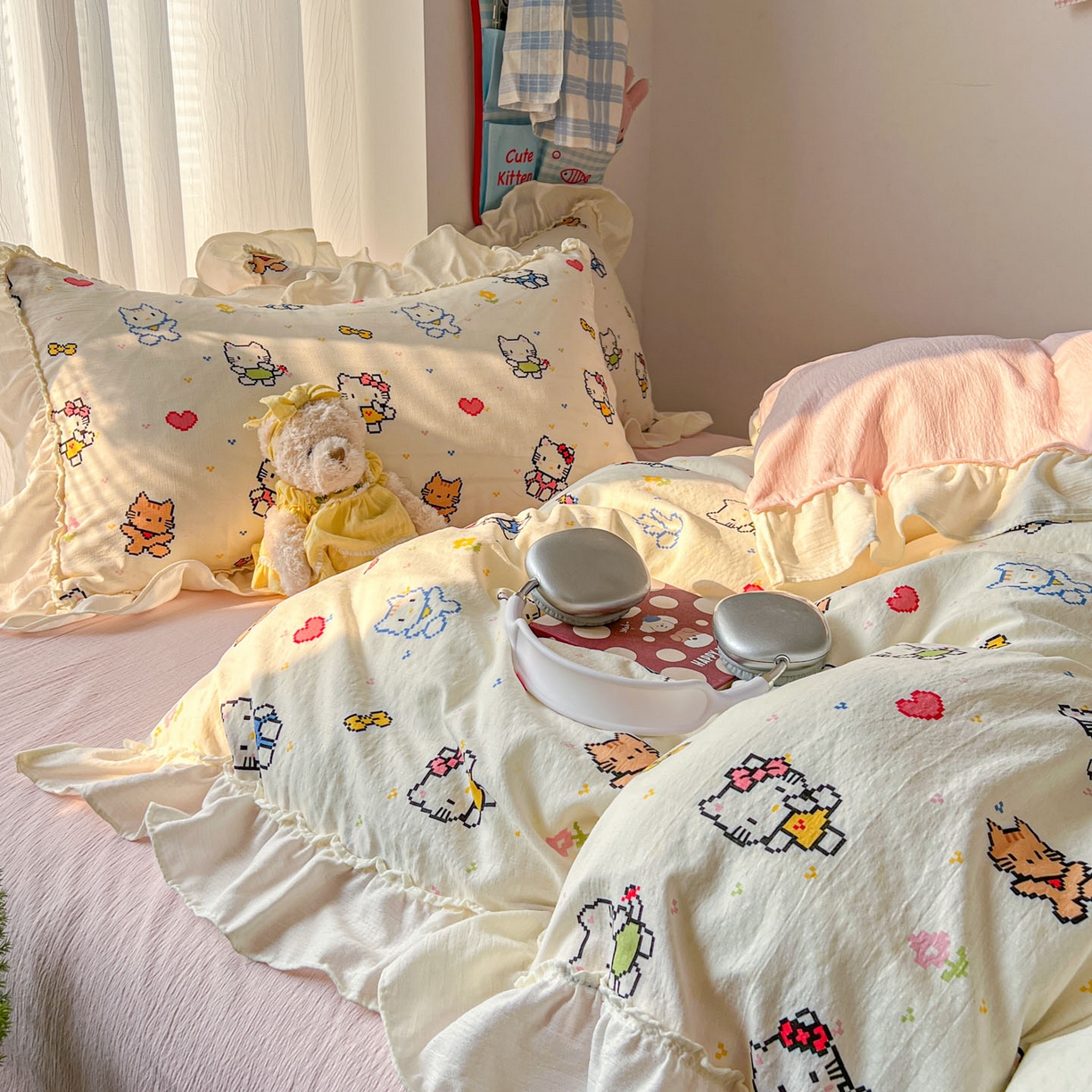 91家纺网 家纺一手货源 找家纺 老K (原美阁） 2026新款木棉双层纱四件套卡通韩版公主风四件套 爱心猫