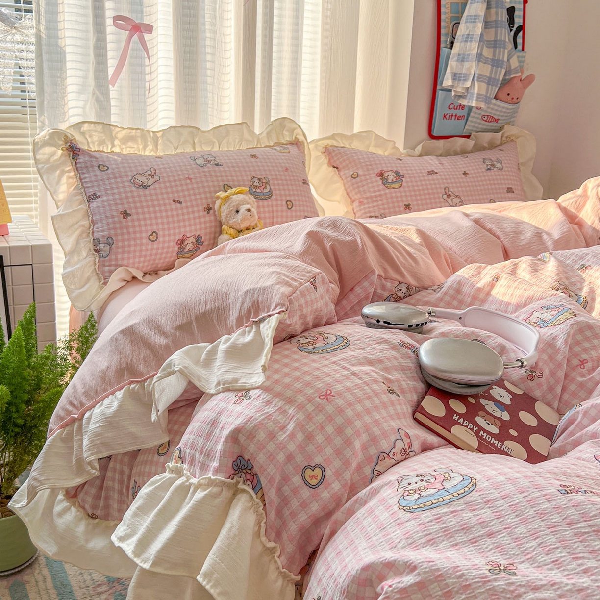 91家纺网 家纺一手货源 找家纺 老K (原美阁） 2026新款木棉双层纱四件套卡通韩版公主风四件套 蛋糕粉格猫