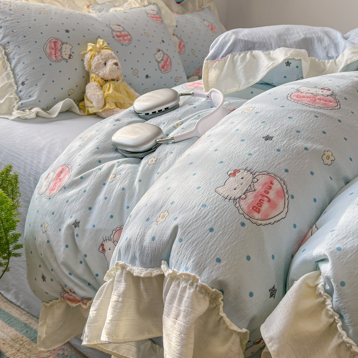 91家纺网 家纺一手货源 找家纺 老K (原美阁） 2026新款木棉双层纱四件套卡通韩版公主风四件套 小蓝猫