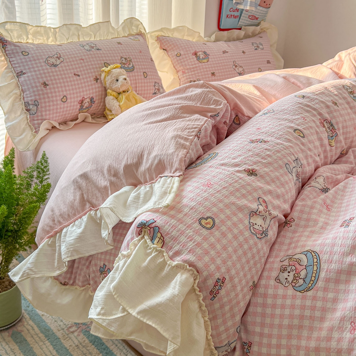 91家纺网 家纺一手货源 找家纺 老K (原美阁） 2026新款木棉双层纱四件套卡通韩版公主风四件套 蛋糕粉格猫