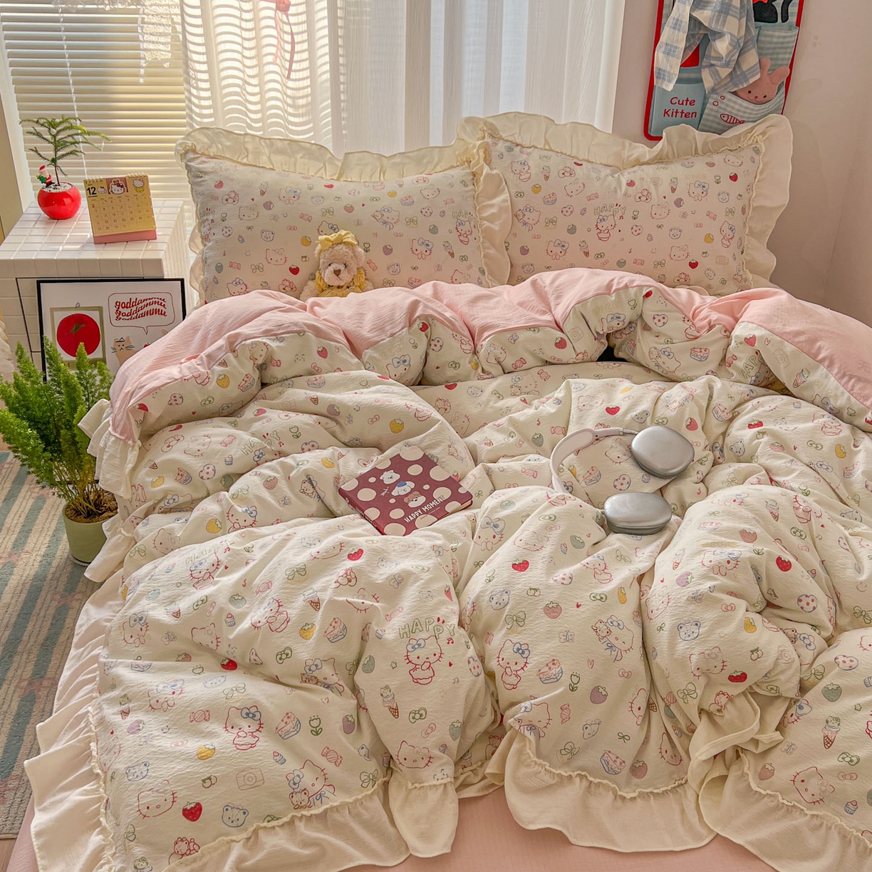 91家纺网 家纺一手货源 找家纺 老K (原美阁） 2026新款木棉双层纱四件套卡通韩版公主风四件套 草莓派对猫