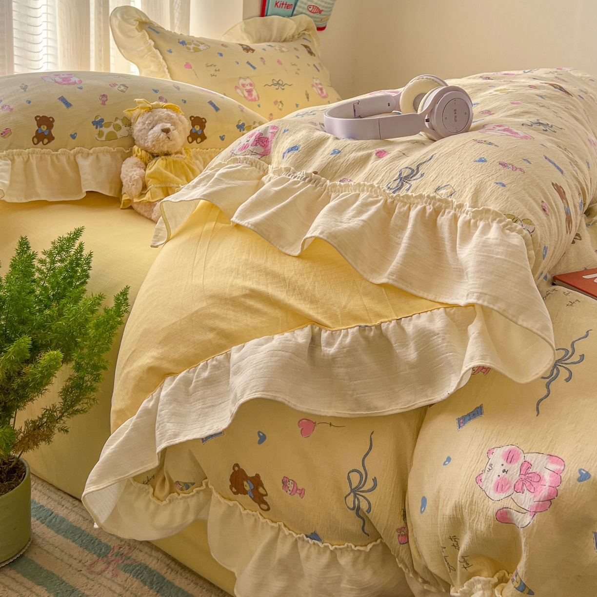 91家纺网 家纺一手货源 找家纺 老K (原美阁） 2026新款木棉双层纱四件套卡通韩版公主风四件套 抱抱熊