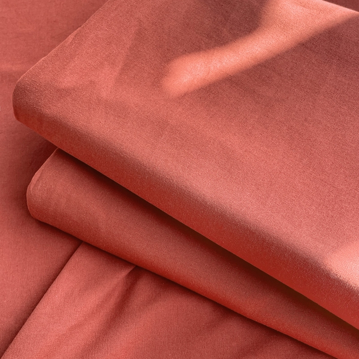 91家纺网 家纺一手货源 找家纺 柠萌家居 2026年新款全棉A类母婴级水洗棉纯棉床单纯色系列单品 枫叶红