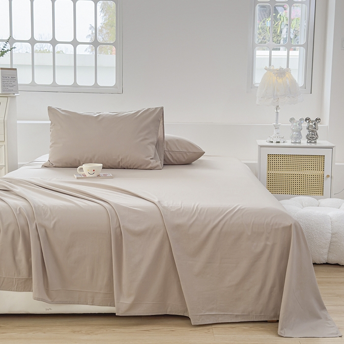 91家纺网 家纺一手货源 找家纺 柠萌家居 2026年新款全棉A类母婴级水洗棉纯棉床单纯色系列单品 卡其