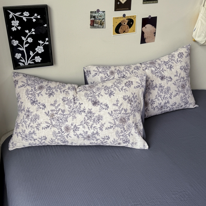 91家纺网 家纺一手货源 找家纺 雅阁尔家纺 2026新款轻奢复古美拉德风泡芙棉冷淡侘寂风水洗棉双层纱单枕套 青花瓷