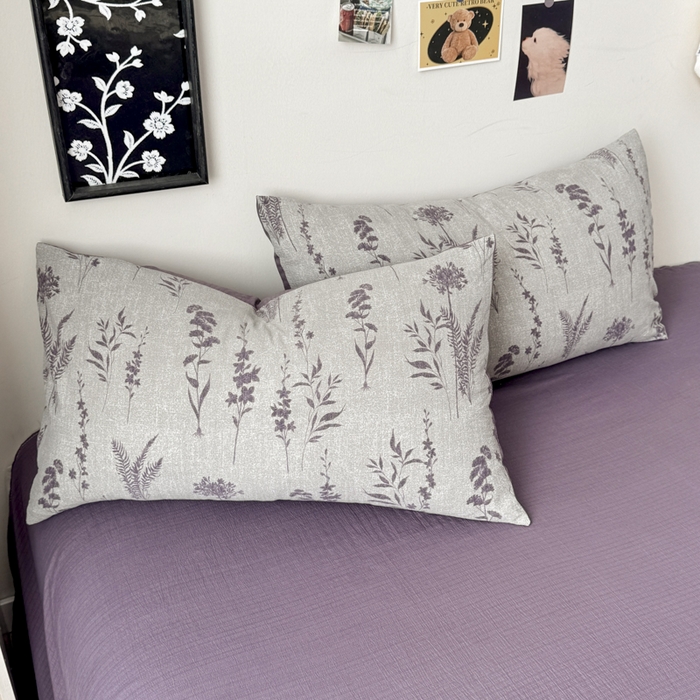 91家纺网 家纺一手货源 找家纺 雅阁尔家纺 2026新款轻奢复古美拉德风泡芙棉冷淡侘寂风水洗棉双层纱单枕套 紫苏