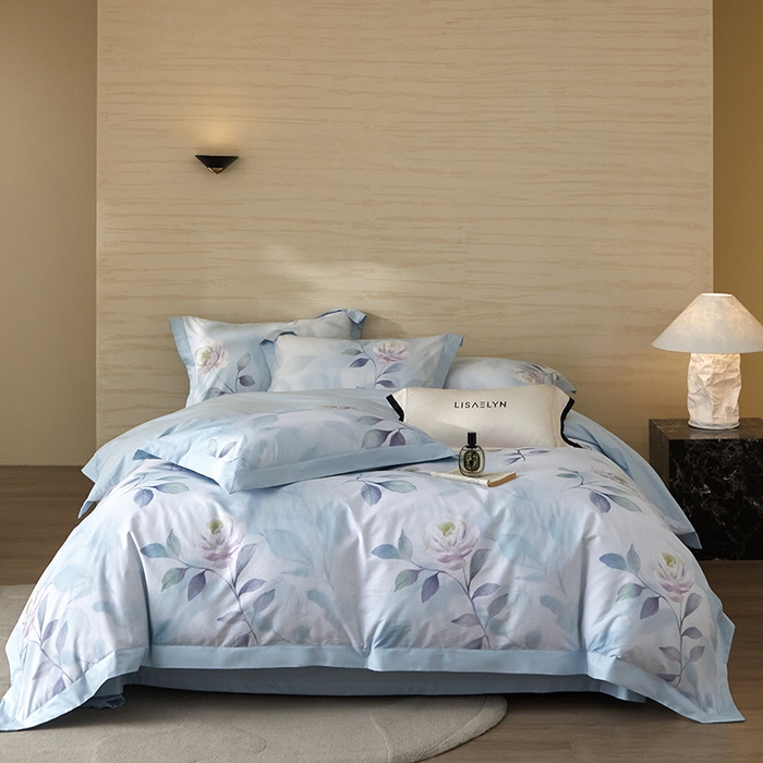 91家纺网 家纺一手货源 找家纺 （总）薏思家纺 2026年13376新疆铂金棉飞边工艺印花四件套