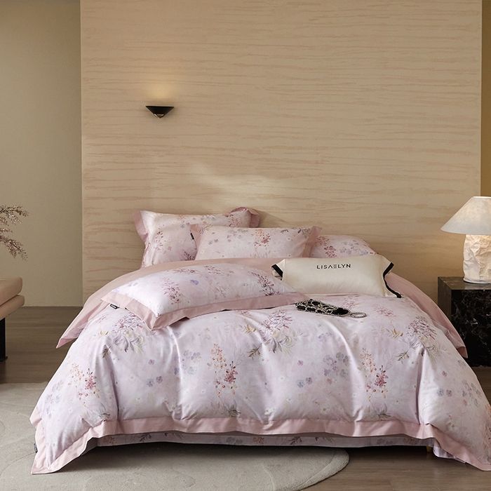 91家纺网 家纺一手货源 找家纺 （总）薏思家纺 2026年13376新疆铂金棉飞边工艺印花四件套