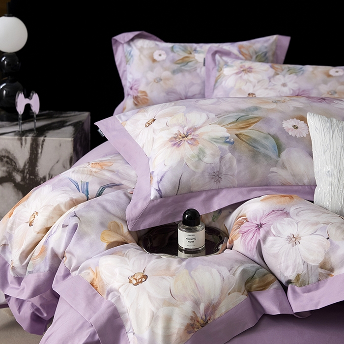 91家纺网 家纺一手货源 找家纺 薏思家纺 2026年13376新疆铂金棉飞边工艺印花四件套 春尚好