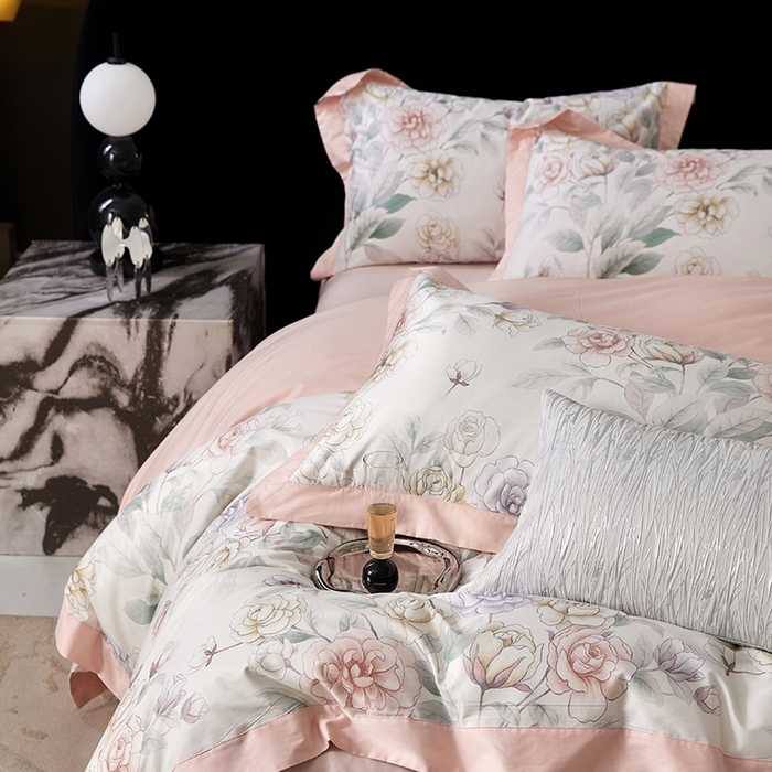 91家纺网 家纺一手货源 找家纺 薏思家纺 2026年13376新疆铂金棉飞边工艺印花四件套 花圃