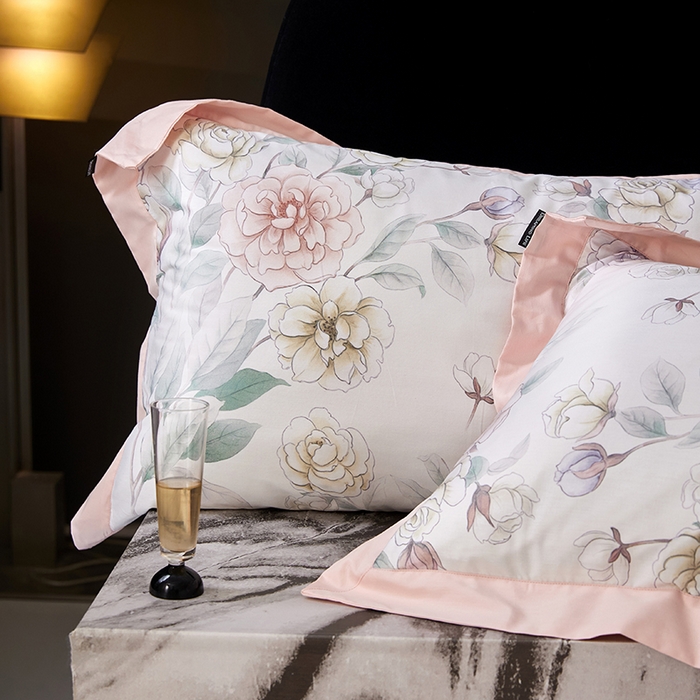 91家纺网 家纺一手货源 找家纺 薏思家纺 2026年13376新疆铂金棉飞边工艺印花四件套 花圃