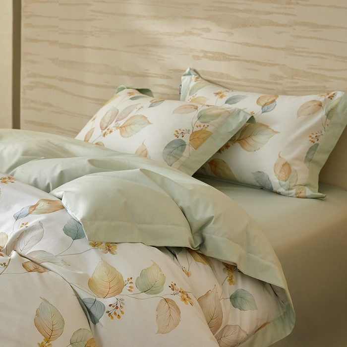 91家纺网 家纺一手货源 找家纺 薏思家纺 2026年13376新疆铂金棉飞边工艺印花四件套 佳昕黄