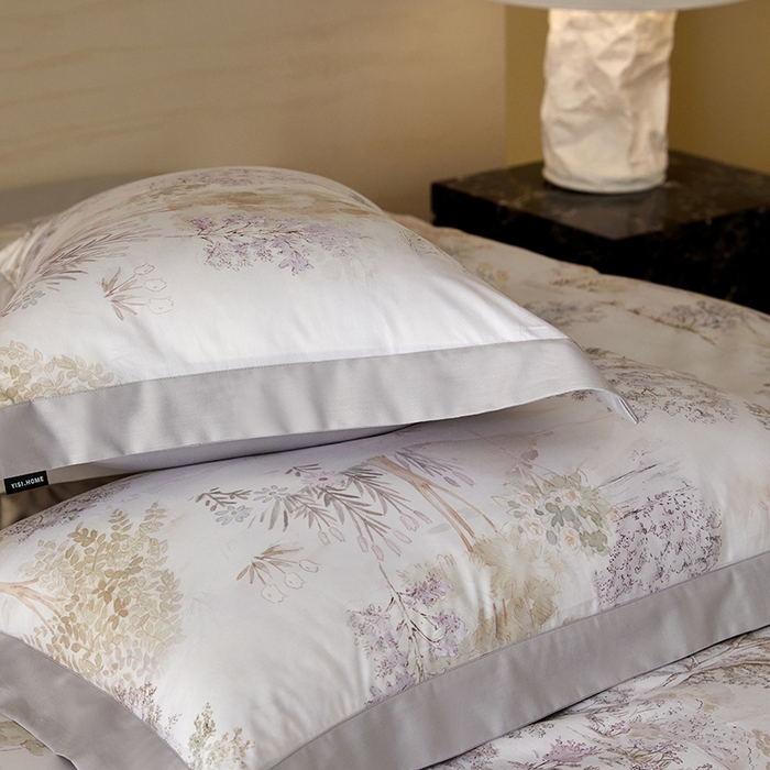 91家纺网 家纺一手货源 找家纺 薏思家纺 2026年13376新疆铂金棉飞边工艺印花四件套 南笙