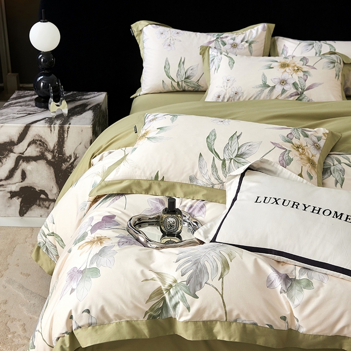 91家纺网 家纺一手货源 找家纺 薏思家纺 2026年13376新疆铂金棉飞边工艺印花四件套 如梦绿