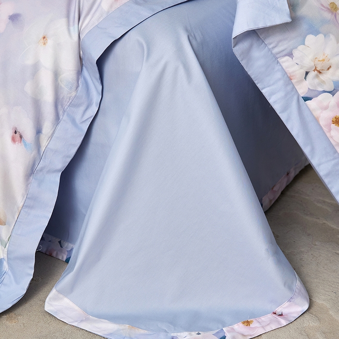 91家纺网 家纺一手货源 找家纺 薏思家纺 2026年13376新疆铂金棉飞边工艺印花四件套 水中月兰