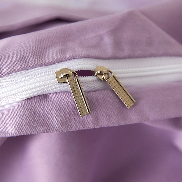 91家纺网 家纺一手货源 找家纺 薏思家纺 2026年13376新疆铂金棉飞边工艺印花四件套 水中月紫