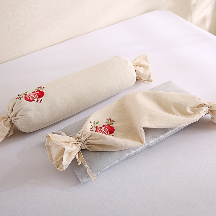 91家纺网 家纺一手货源 找家纺 （总）蔻眠 棉麻刺绣糖果荞麦牵引枕芯成人护颈枕头