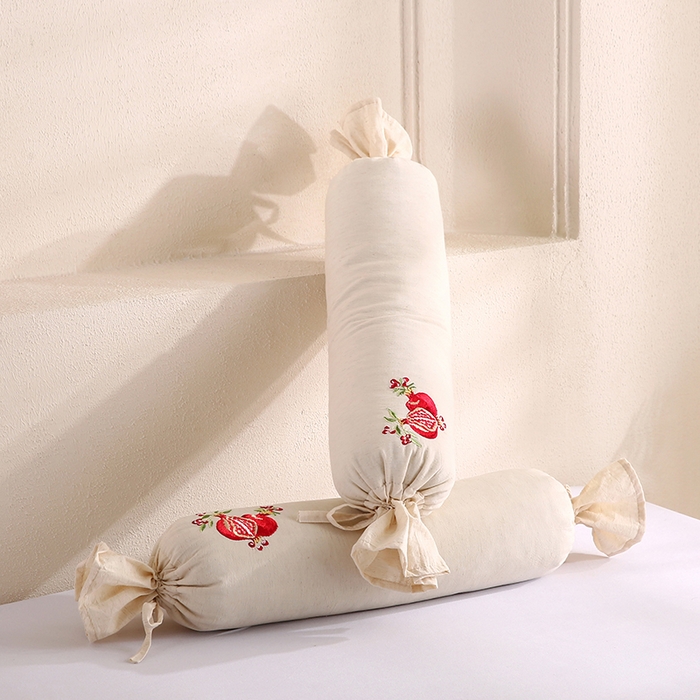 91家纺网 家纺一手货源 找家纺 （总）蔻眠 棉麻刺绣糖果荞麦牵引枕芯成人护颈枕头