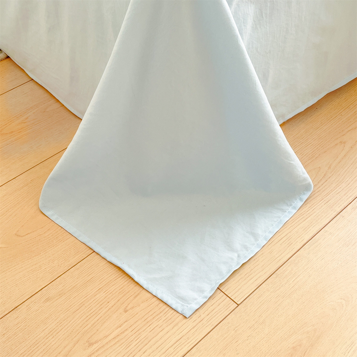 91家纺网 家纺一手货源 找家纺 盛秋家纺 2026新款A类水洗棉豆豆夏被系列 修勾蓝+天空蓝