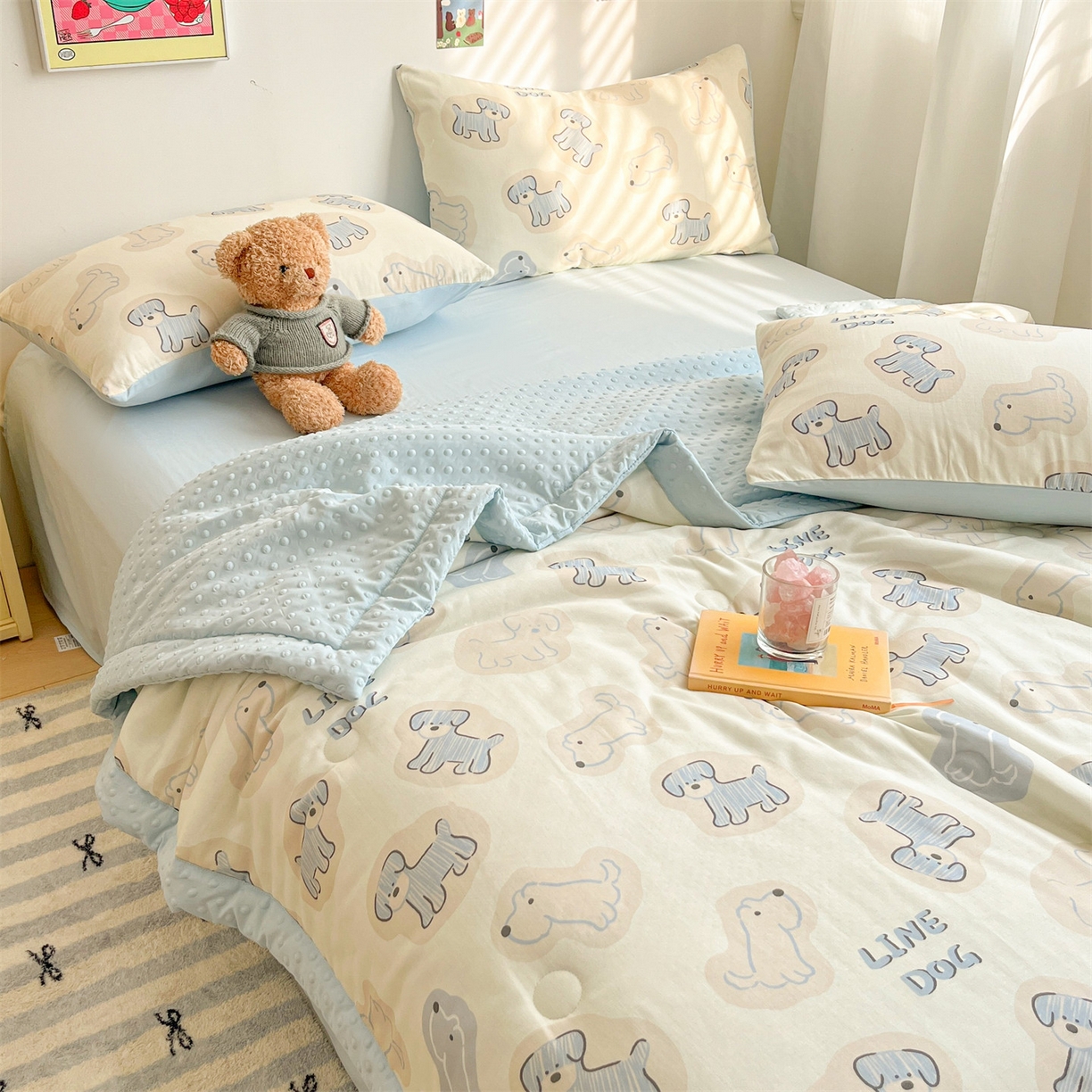 91家纺网 家纺一手货源 找家纺 盛秋家纺 2026新款A类水洗棉豆豆夏被系列 修勾蓝+天空蓝