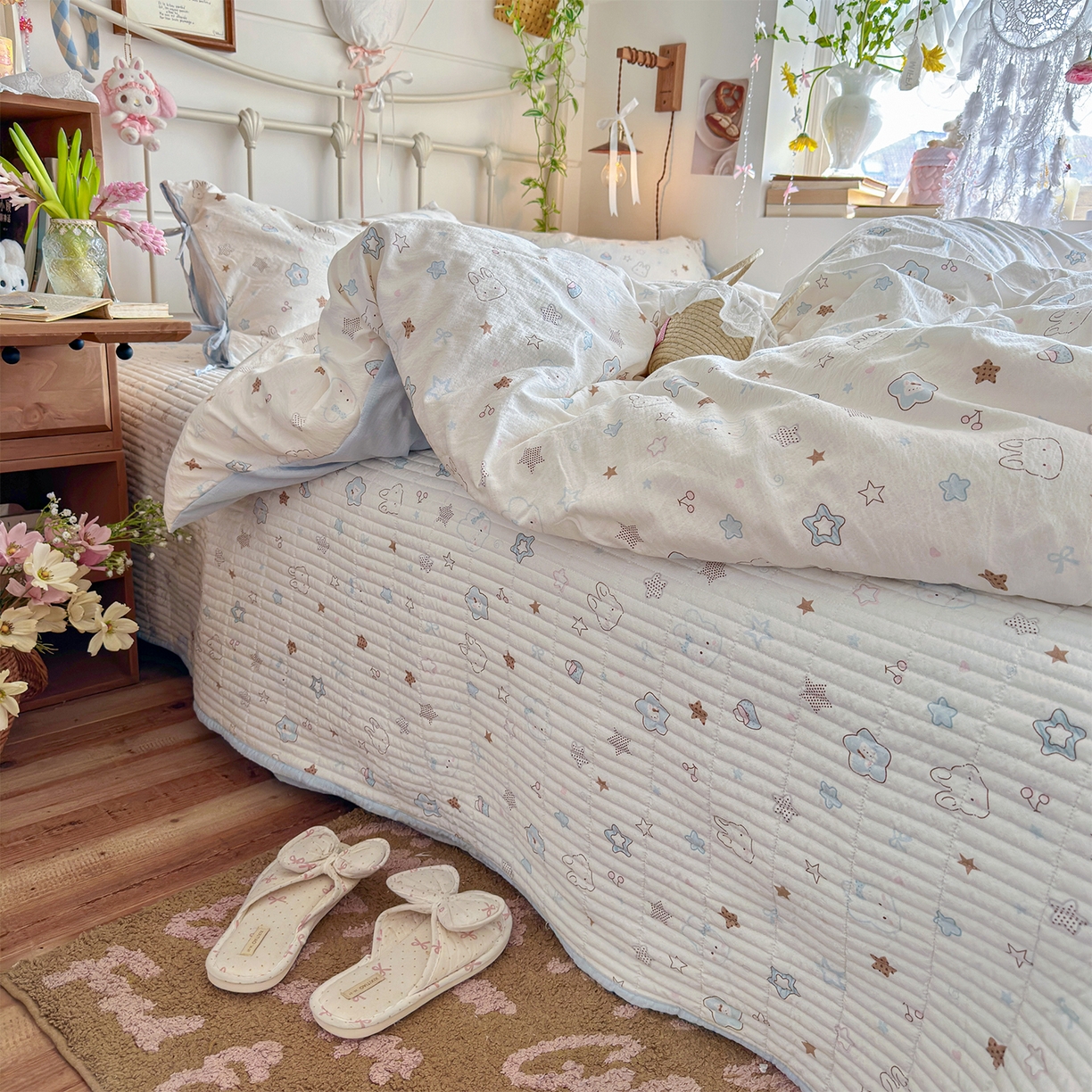 91家纺网 家纺一手货源 找家纺 优选 2026新款小清新直播热卖款云感双层纱木棉床盖四件套系列 花屿轻梦