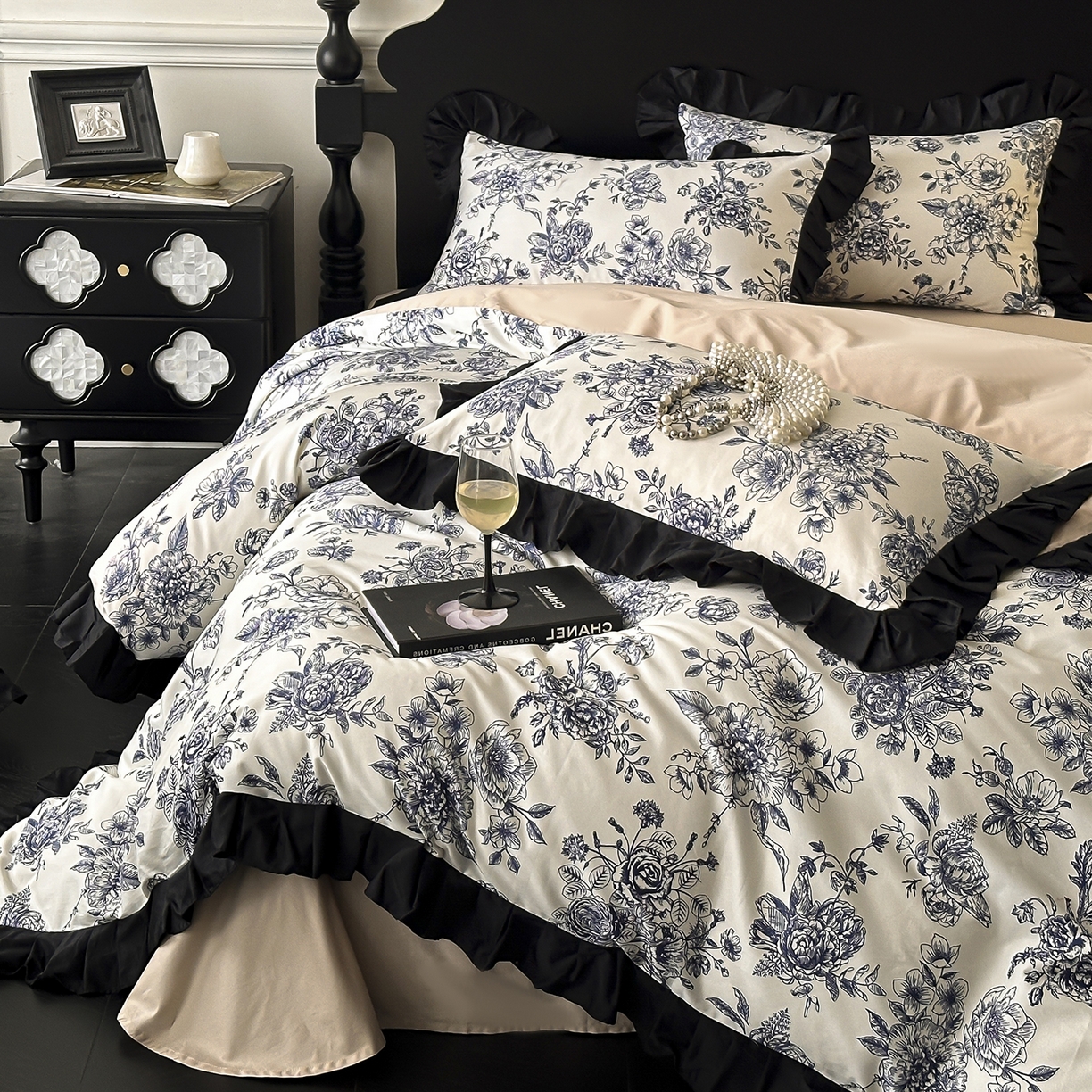 91家纺网 家纺一手货源 找家纺 置顶家纺 2026新款数码印花褶皱拼接亲肤系列四件套-素澜 珈蜜-咖