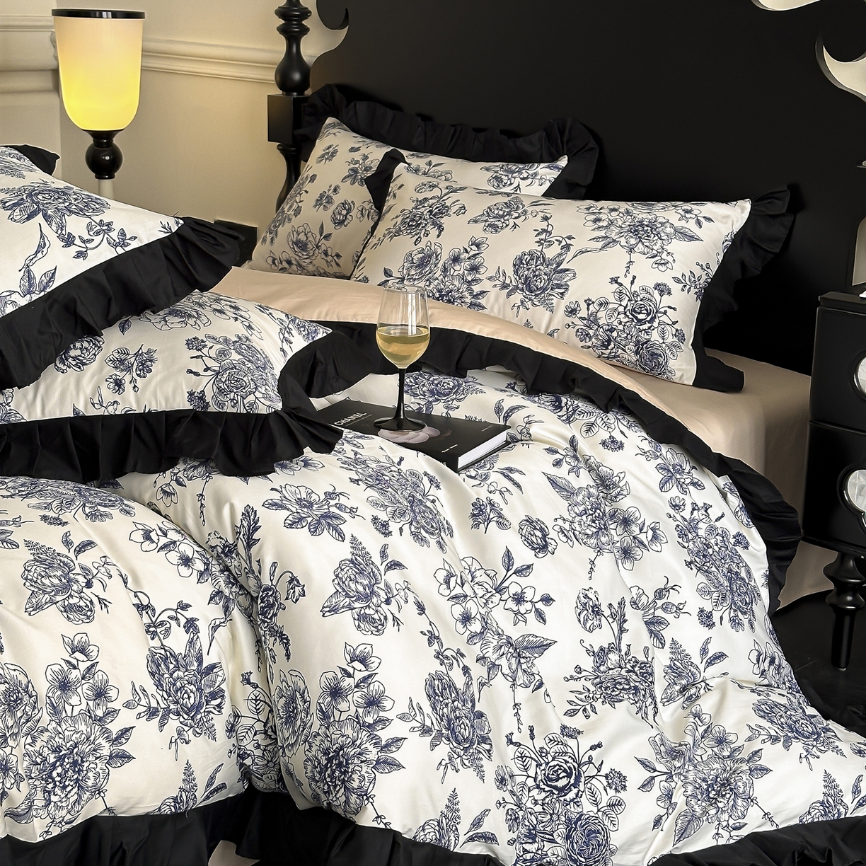 91家纺网 家纺一手货源 找家纺 置顶家纺 2026新款数码印花褶皱拼接亲肤系列四件套-素澜 珈蜜-咖