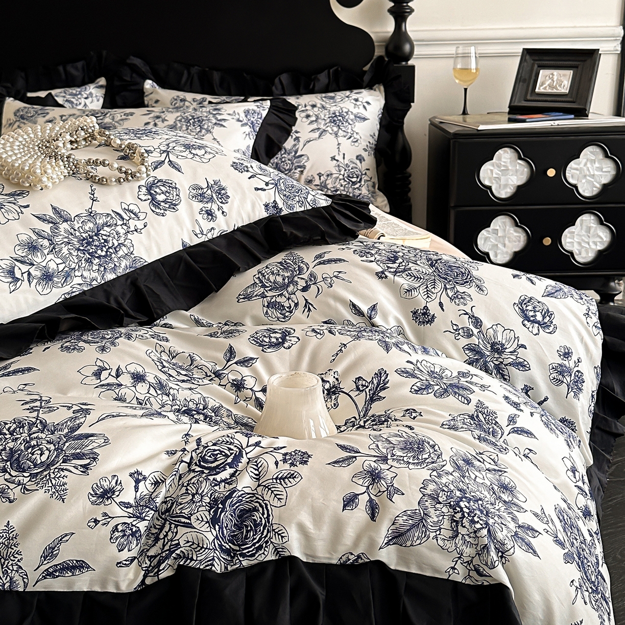 91家纺网 家纺一手货源 找家纺 置顶家纺 2026新款数码印花褶皱拼接亲肤系列四件套-素澜 珈蜜-咖