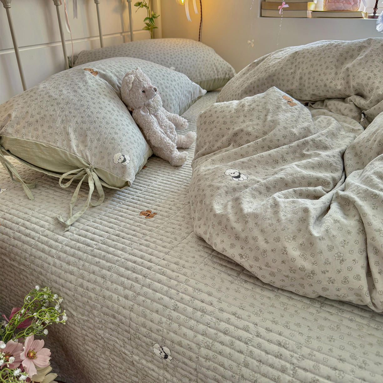 91家纺网 家纺一手货源 找家纺 优选 2026新款小清新直播热卖款云感双层纱木棉床盖四件套系列 两只汪汪