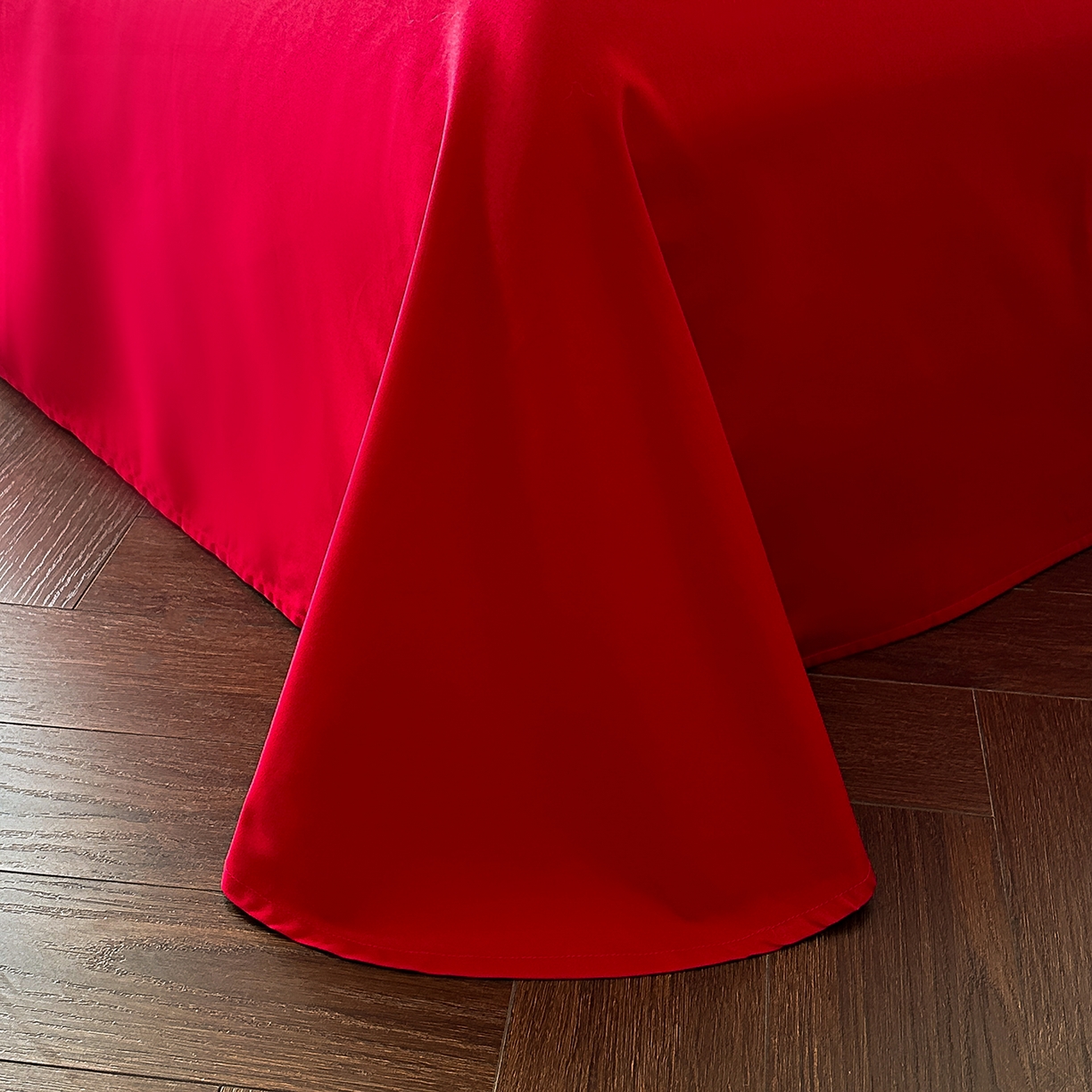 91家纺网 家纺一手货源 找家纺 置顶家纺 2026新款数码印花褶皱拼接亲肤系列四件套-素澜 素澜-大红