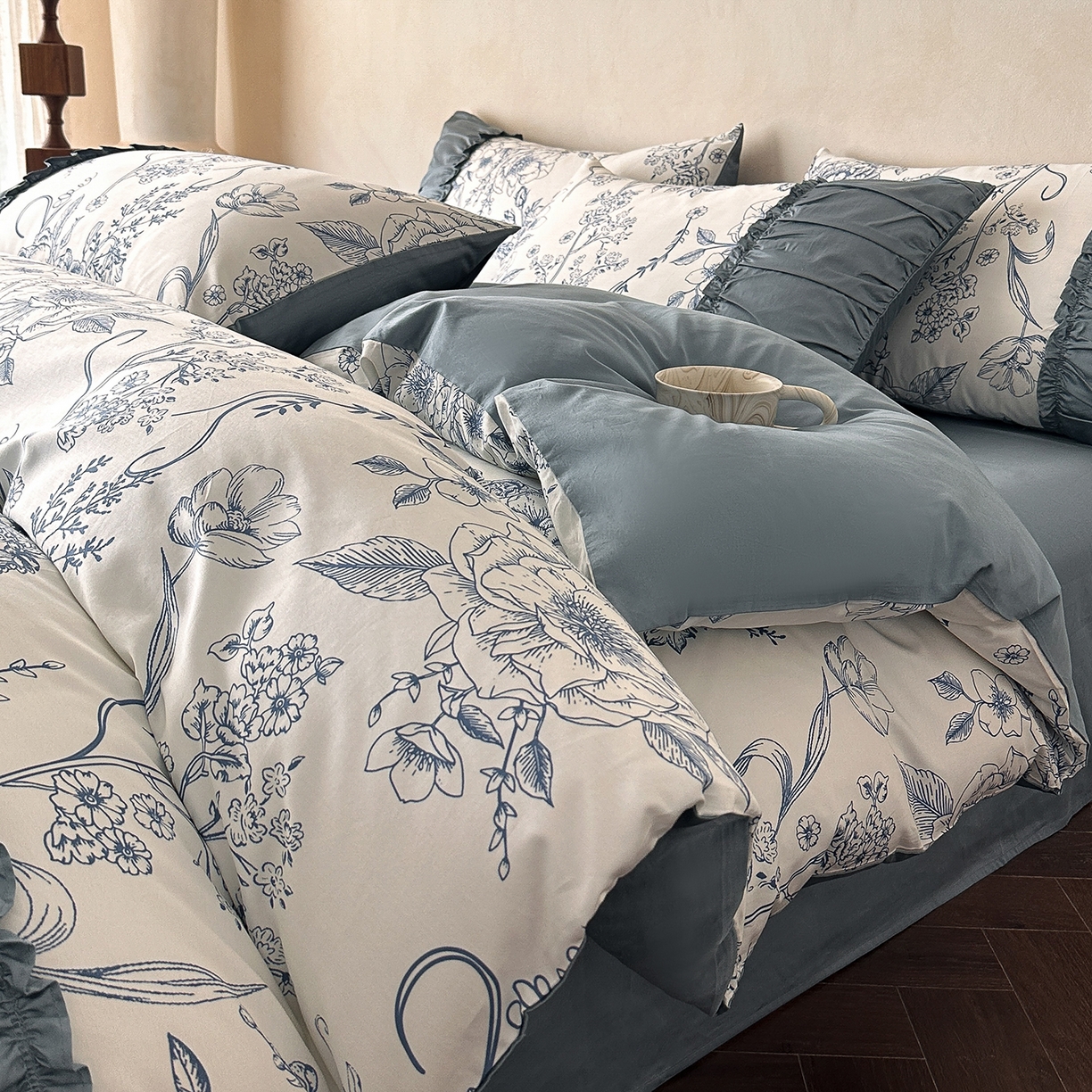 91家纺网 家纺一手货源 找家纺 置顶家纺 2026新款数码印花褶皱拼接亲肤系列四件套-素澜 素澜-静兰