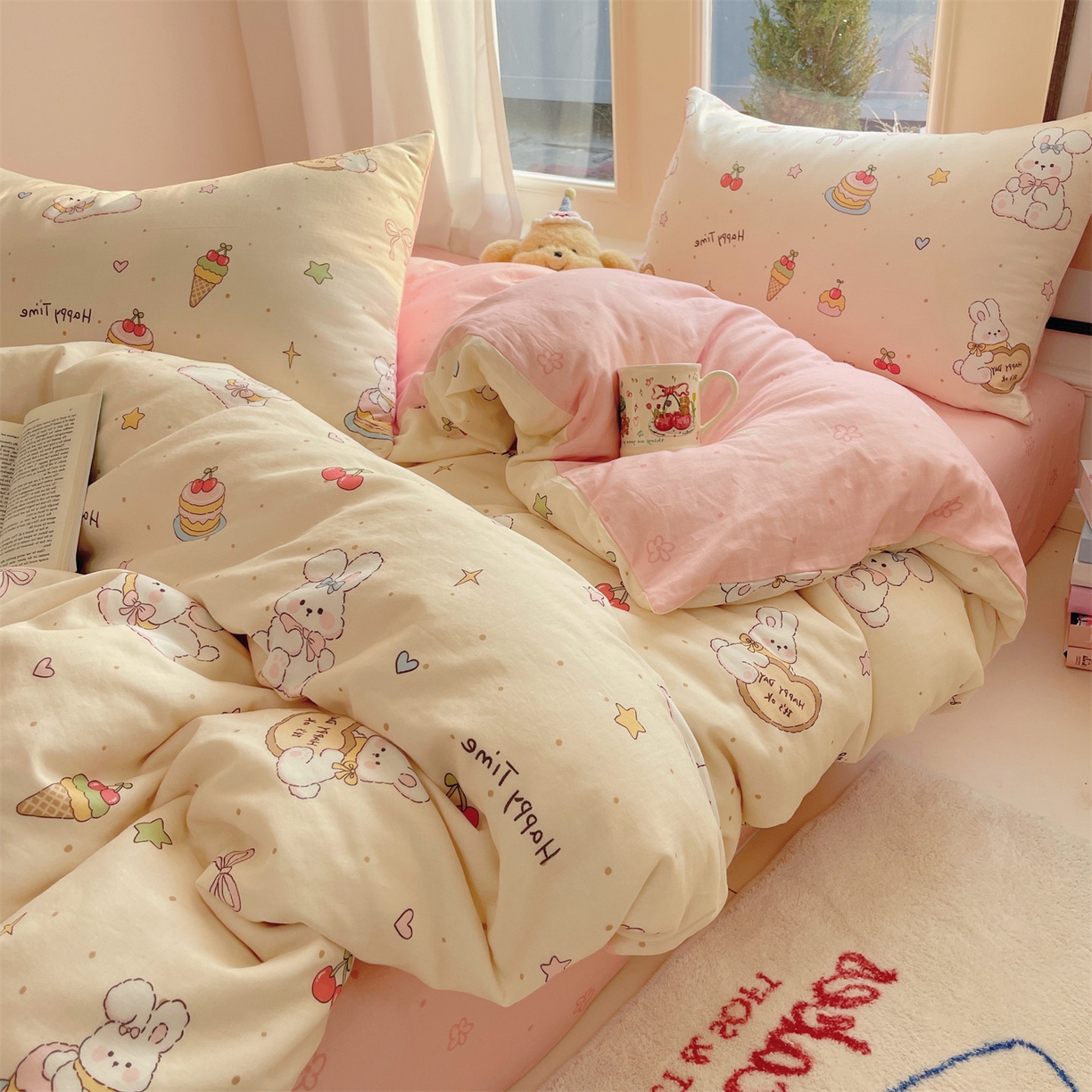 91家纺网 家纺一手货源 找家纺 盛秋家纺 2026新款水洗棉印花四件套-卡通系列 生日派对+花朵粉