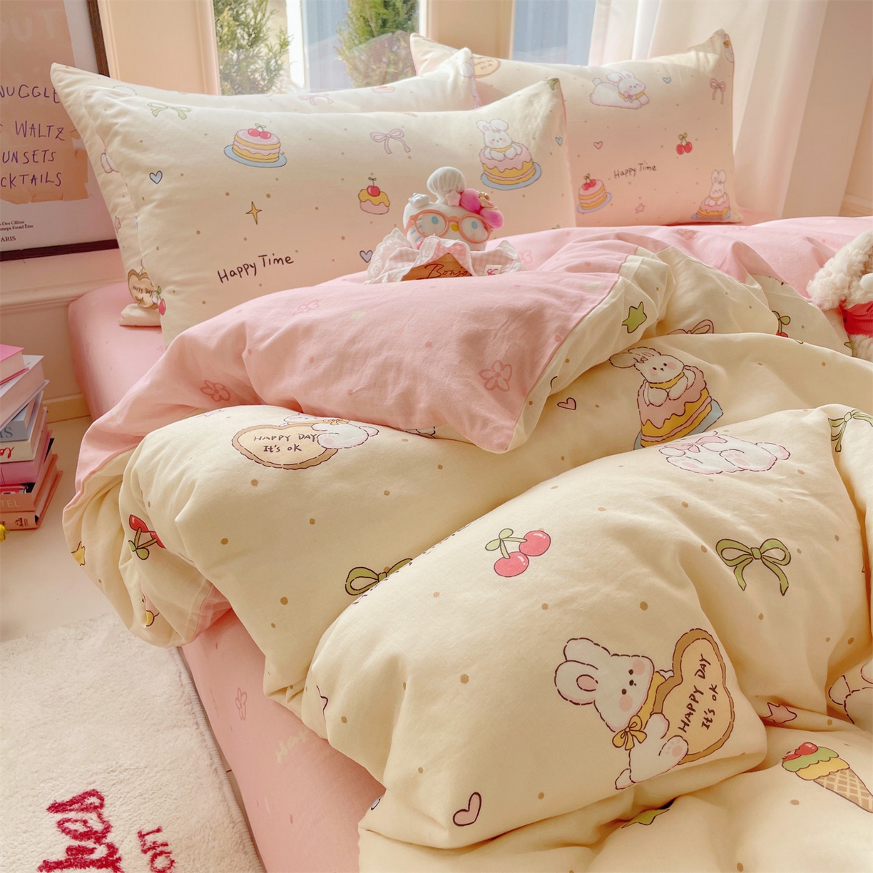 91家纺网 家纺一手货源 找家纺 盛秋家纺 2026新款水洗棉印花四件套-卡通系列 生日派对+花朵粉