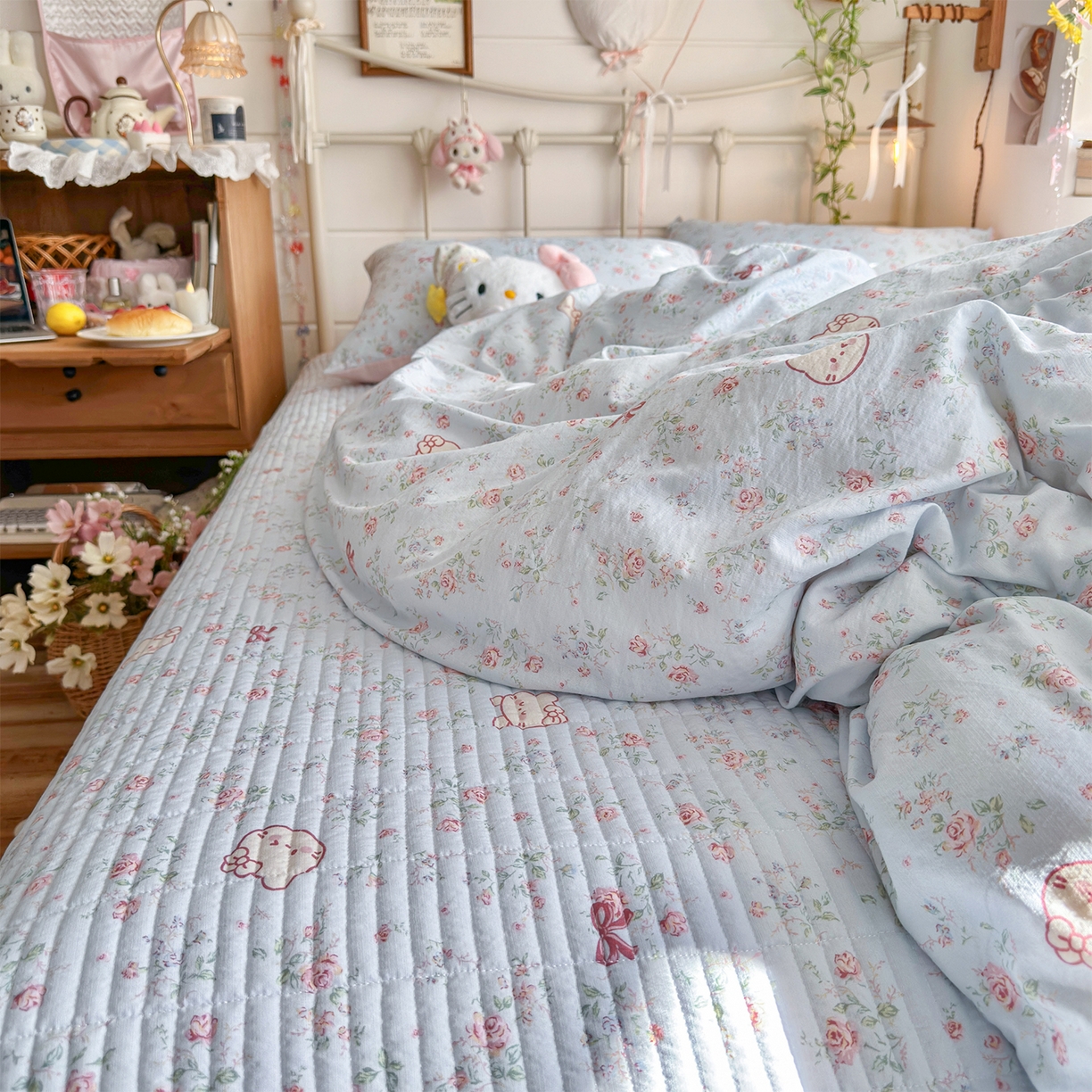 91家纺网 家纺一手货源 找家纺 优选良品 2026新款小清新直播热卖款云感双层纱木棉床盖四件套系列 花甜喵